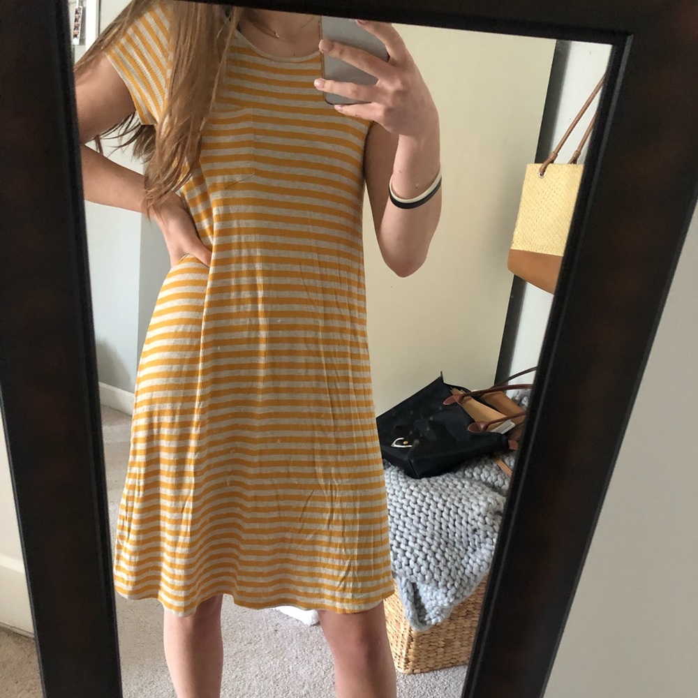 Mossimo Women’s Ribbed Yellow Striped Tshirt Dress
